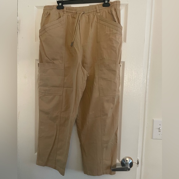 7️⃣ 7 FOR ALL MANKIND- Women's Drawstring
Cargo Utility Pants Beige,Size: XL,NWT - Picture 1 of 8